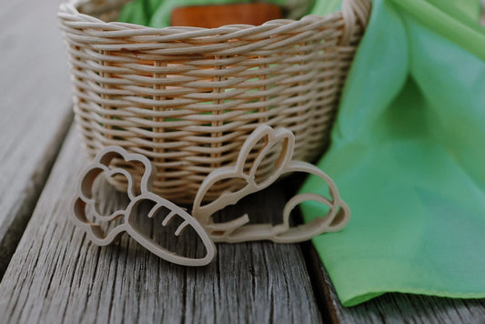 Mini Easter Bunny & Carrot Set